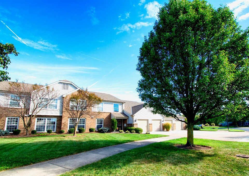 1st image of 7437-203 Waterford Dr