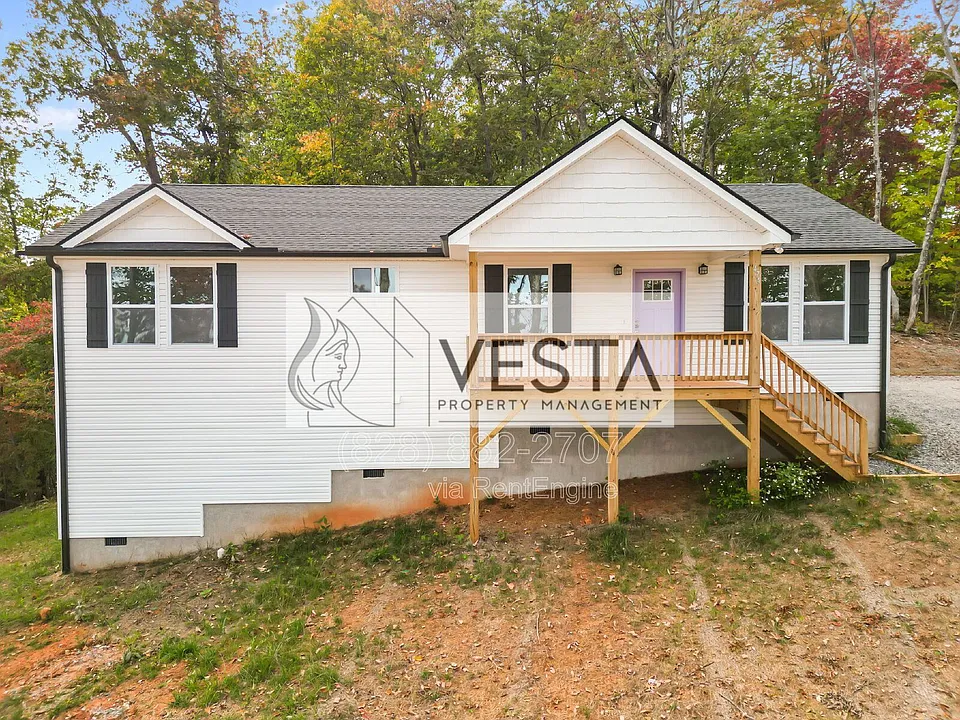 474 Hague Dr