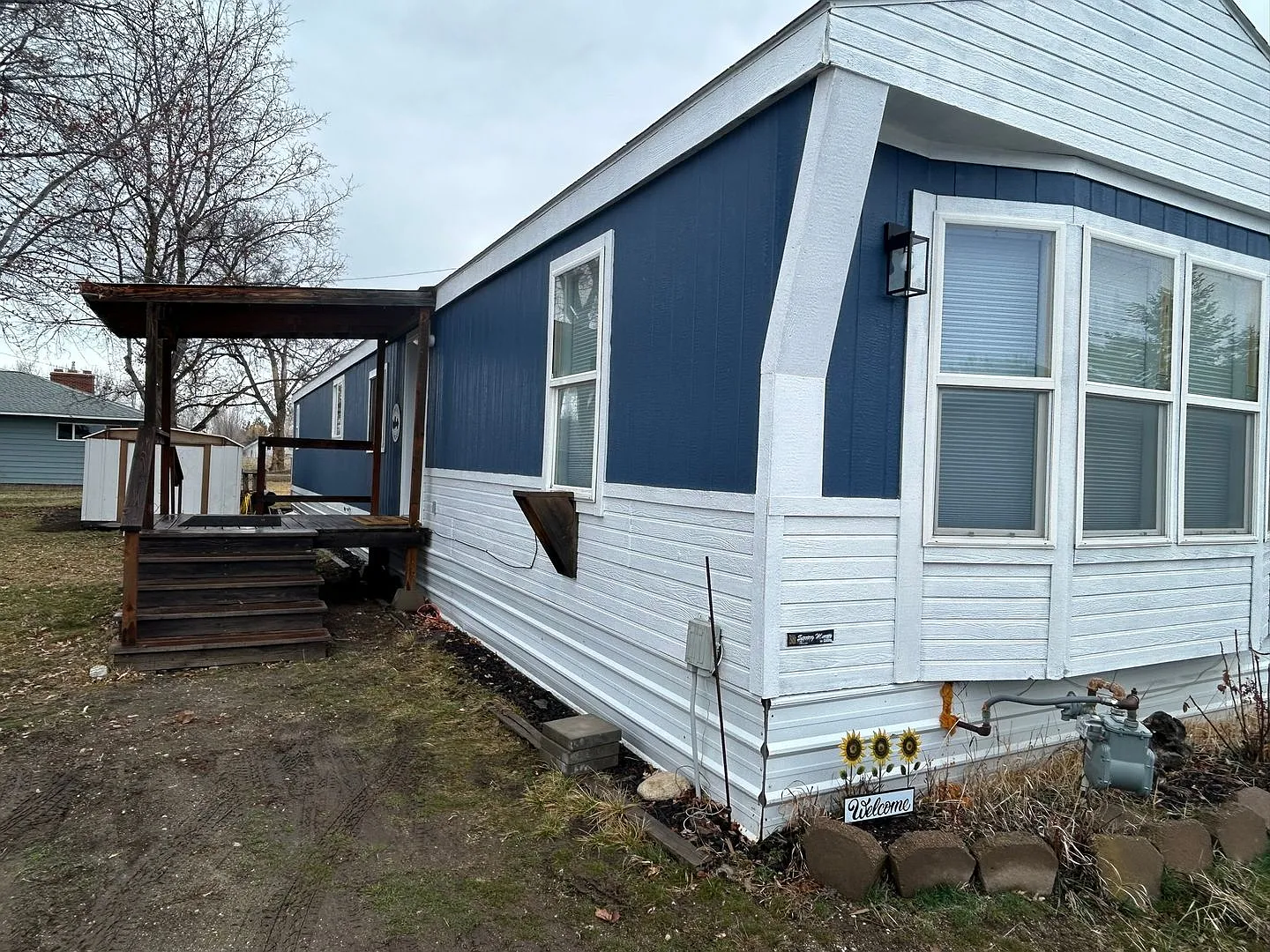 Remodeled 2 bed 2 bath mobile home on large lot — Photo 2
