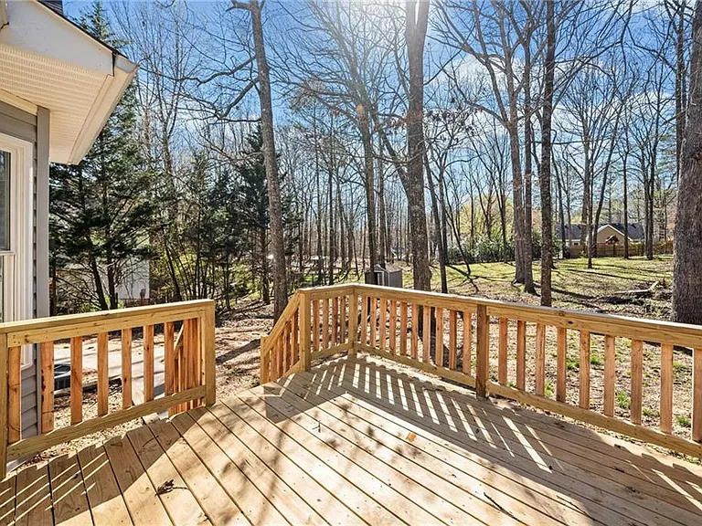 228 Hawkins Farm Cir — Photo 34