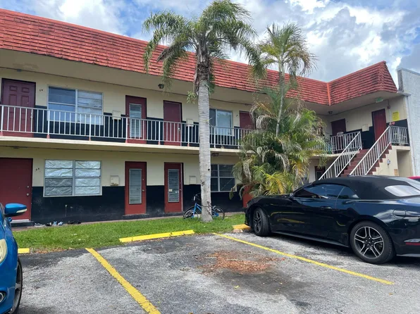 2506 Pierce St APT 3A, Hollywood, FL 33020