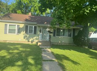 3412 Schlee St, Lansing, MI 48910