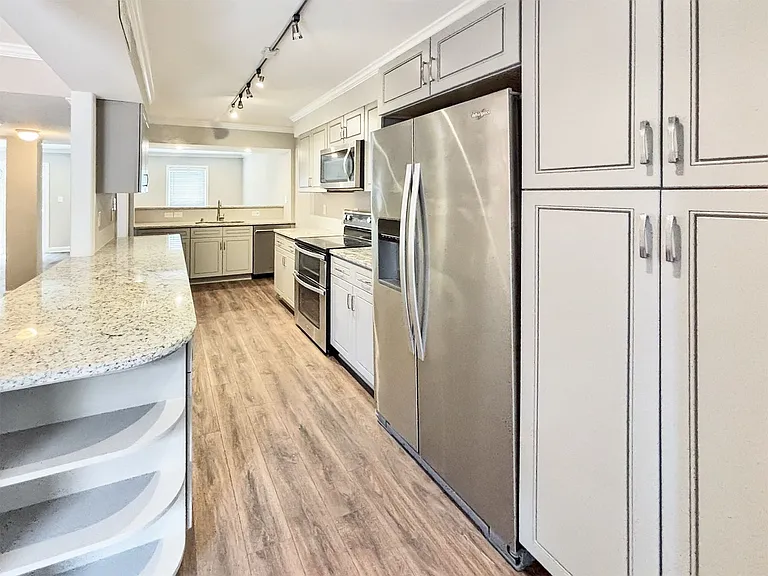 5030 Meadow Ln — Photo 14
