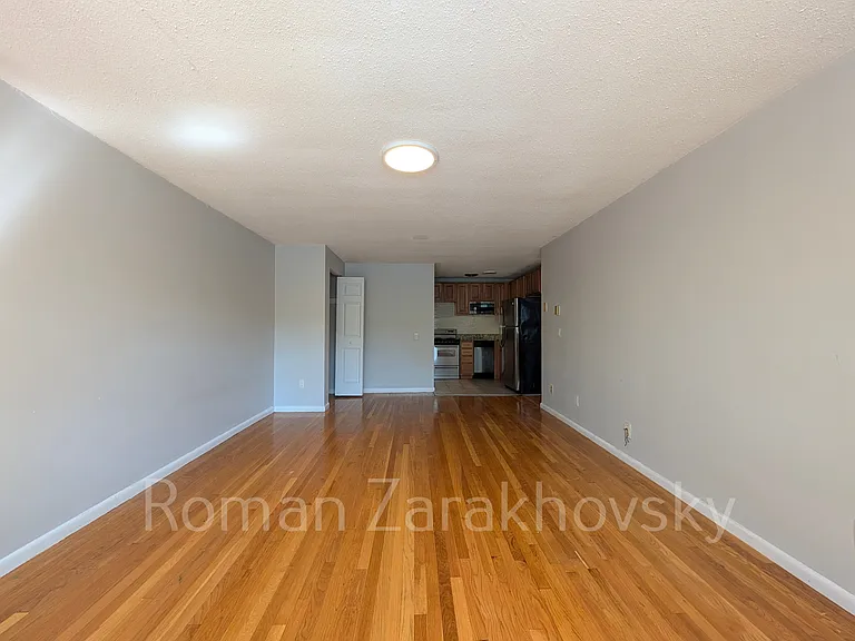 104 Babcock St #4 — Photo 6