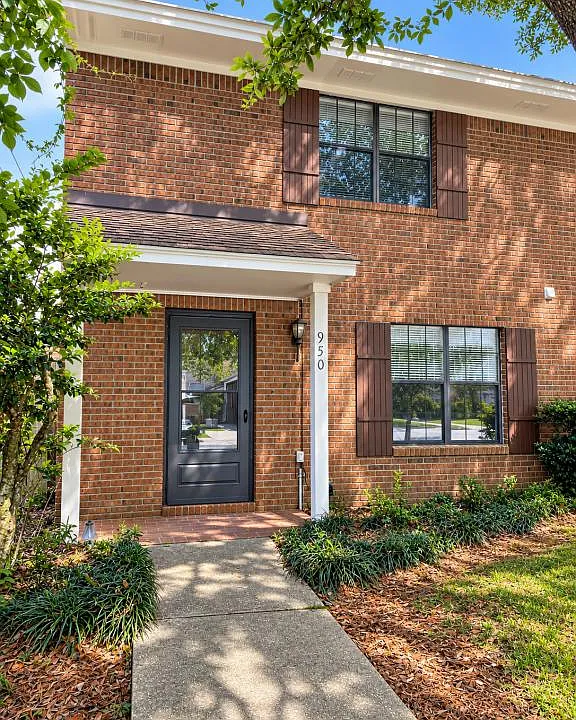950 Jefferson Dr