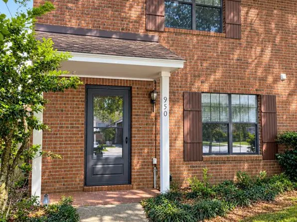 950 Jefferson Dr, Gulfport, MS 39507