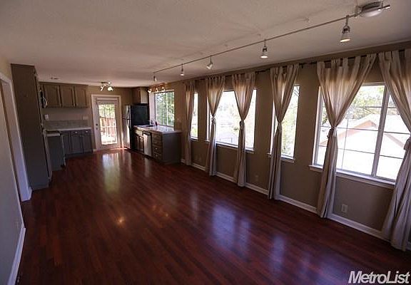 5th image of 3172 Benham Ct