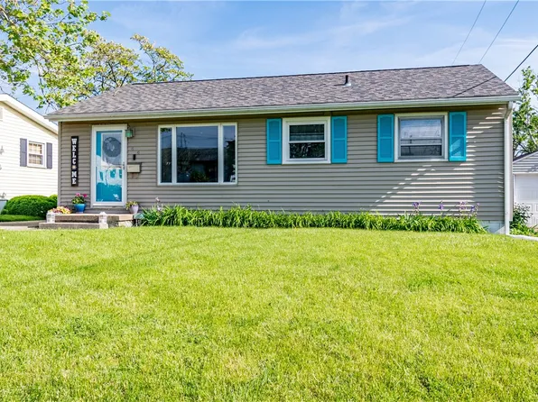 44 La Salle Dr, Decatur, IL 62521