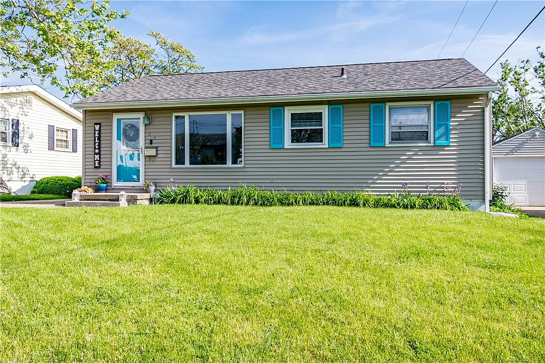 44 La Salle Dr photo 1