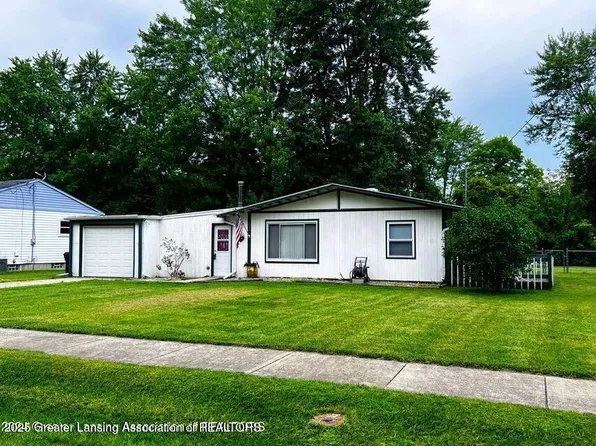 2021 Phillips Ave, Holt, MI 48842