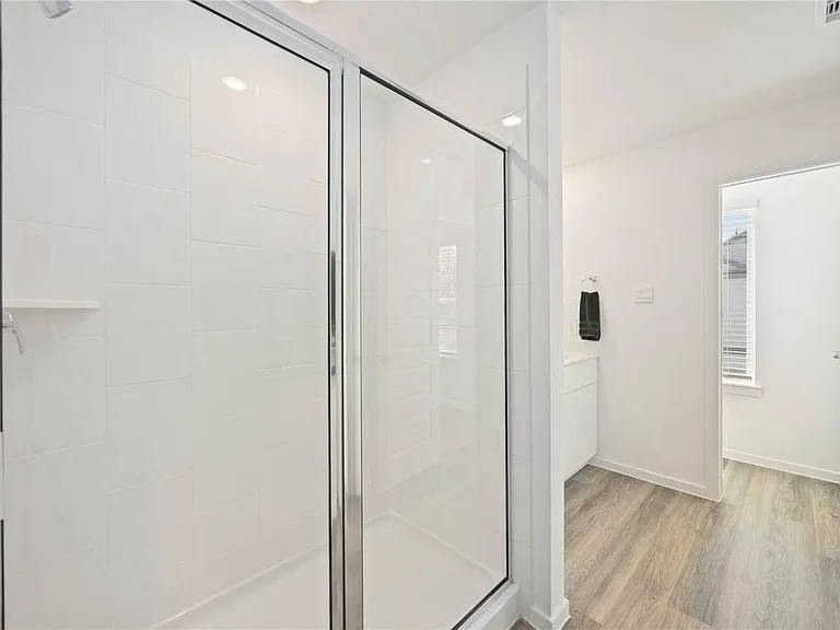 5930 Manning Oaks St — Photo 11