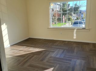 221 Lincoln Ave, Connellsville, PA