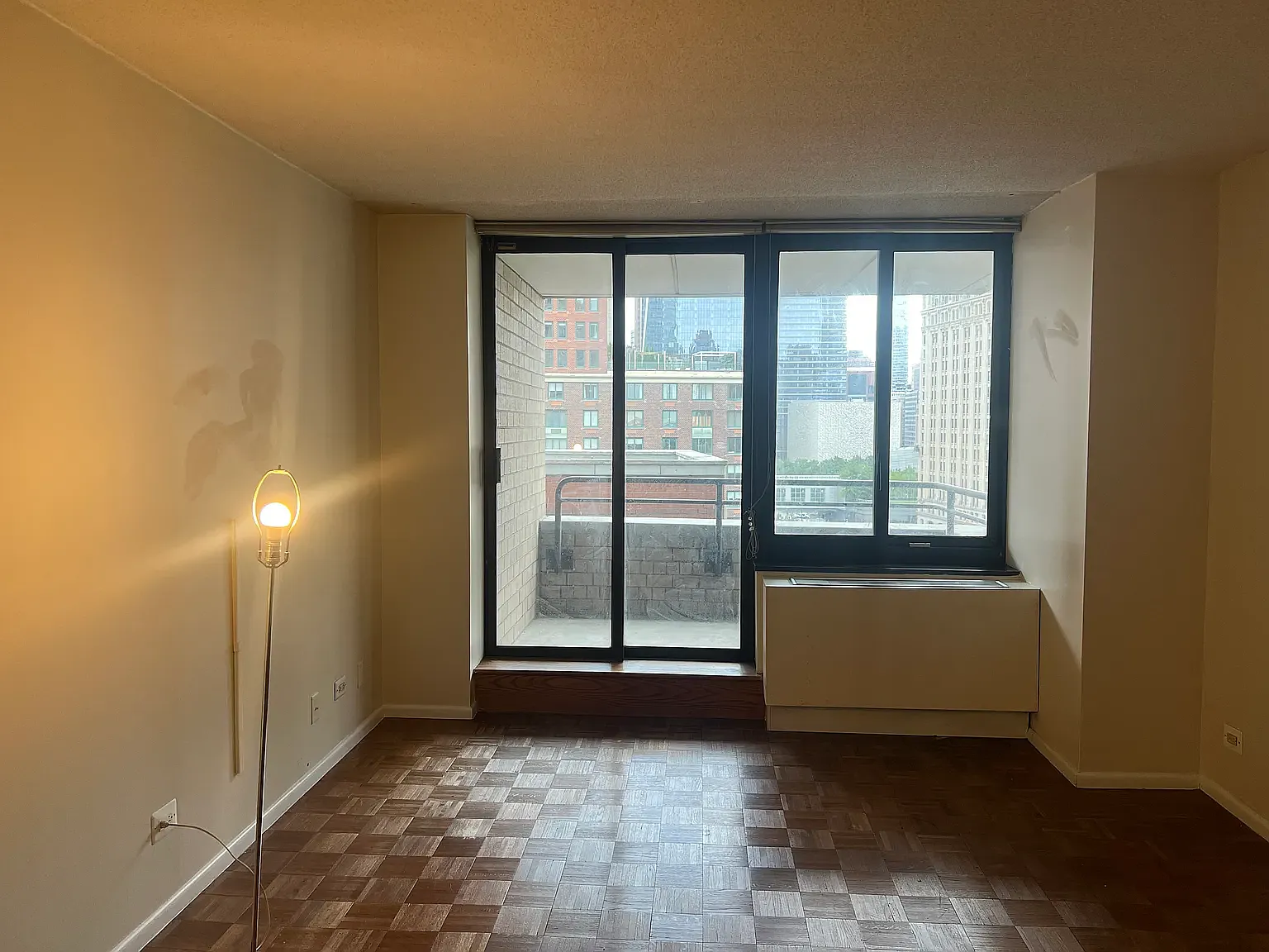 200 Rector Place — Photo 3