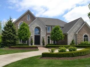 1771 Lincolnshire Dr, Rochester Hills, MI 48309