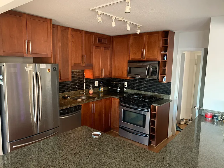 7333 New Hampshire Ave #1117W — Photo 12