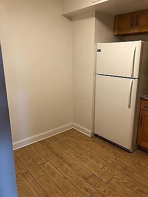 4th image of 465 E 7th St #39