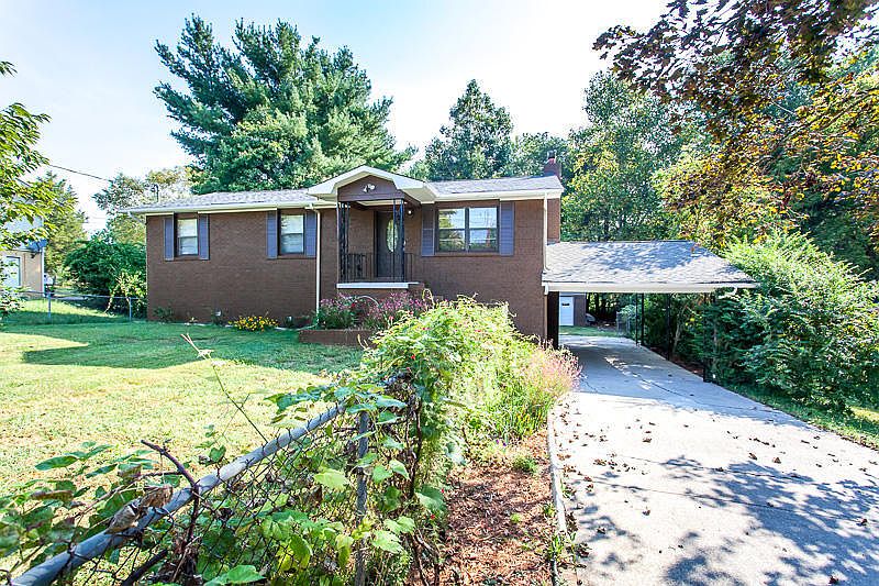 1st image of 7820 Stillbrook Ln