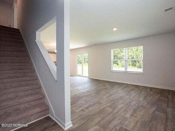 3rd image of 106 Delamar Court Lot 69