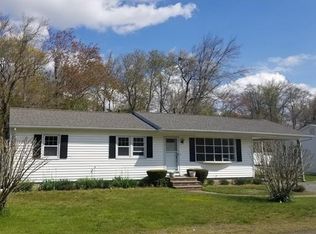 975 Allen St, Dartmouth, MA 02747