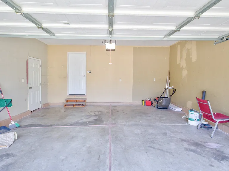 1153 W 400 S — Photo 56
