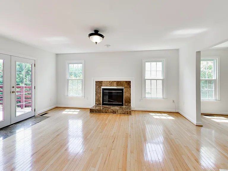 12015 Montrose Village Ter — Photo 37