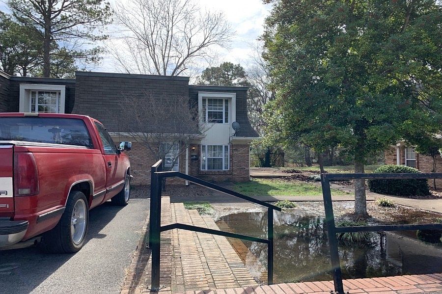 1st image of 1714 Mercury Blvd