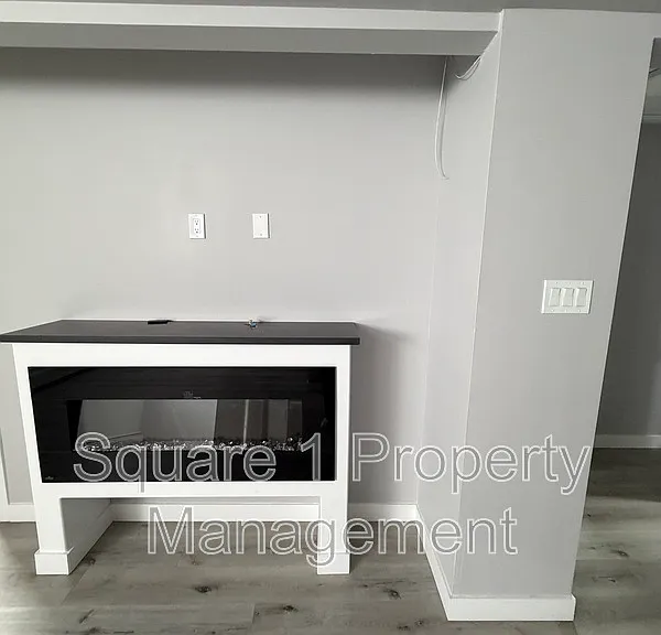 10731 85th Ave NW — Photo 3