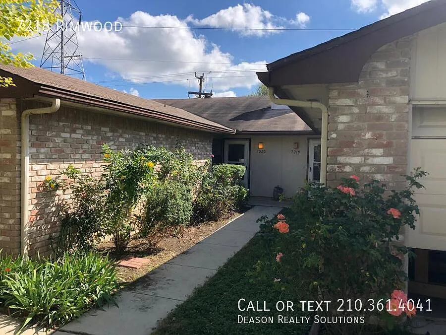 7218 Rimwood — Photo 2