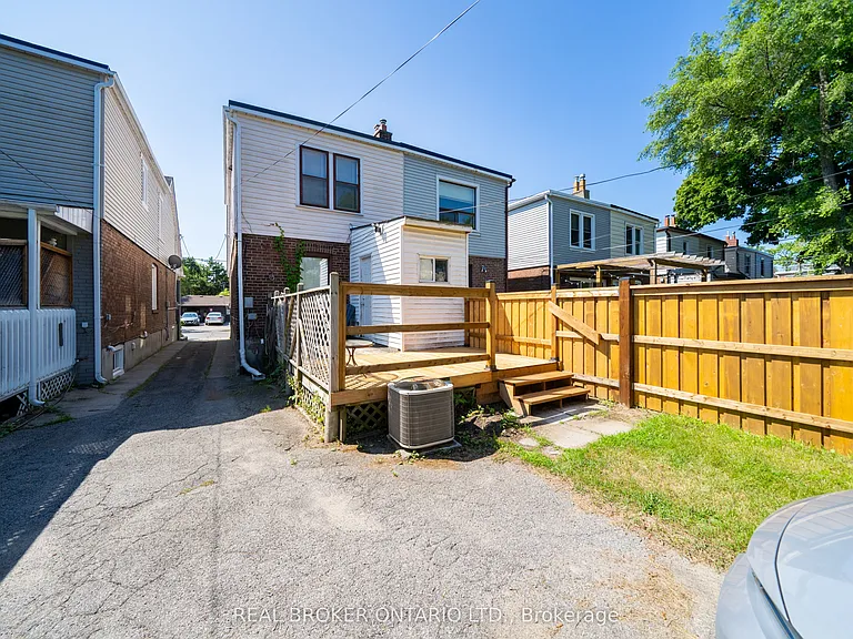 542 Glebeholme Blvd #MAIN — Photo 39