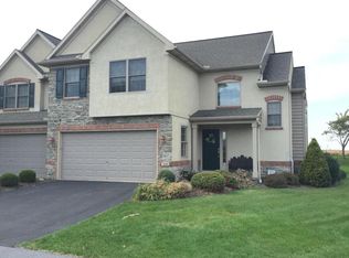 242 Fieldcrest Ln, Ephrata, PA 17522