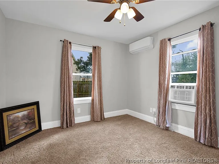 326 Hawley Ln — Photo 15
