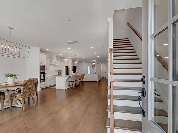 3rd image of 2681 Bramblewood Ln