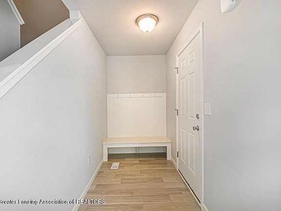 3rd image of 4596 Rose Ct