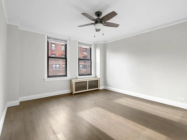 321 East 54th Street image 8 of 13