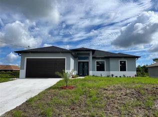 2812 45th St W, Lehigh Acres, FL 33971