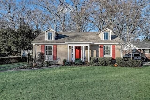1st image of 407 Freyer Dr