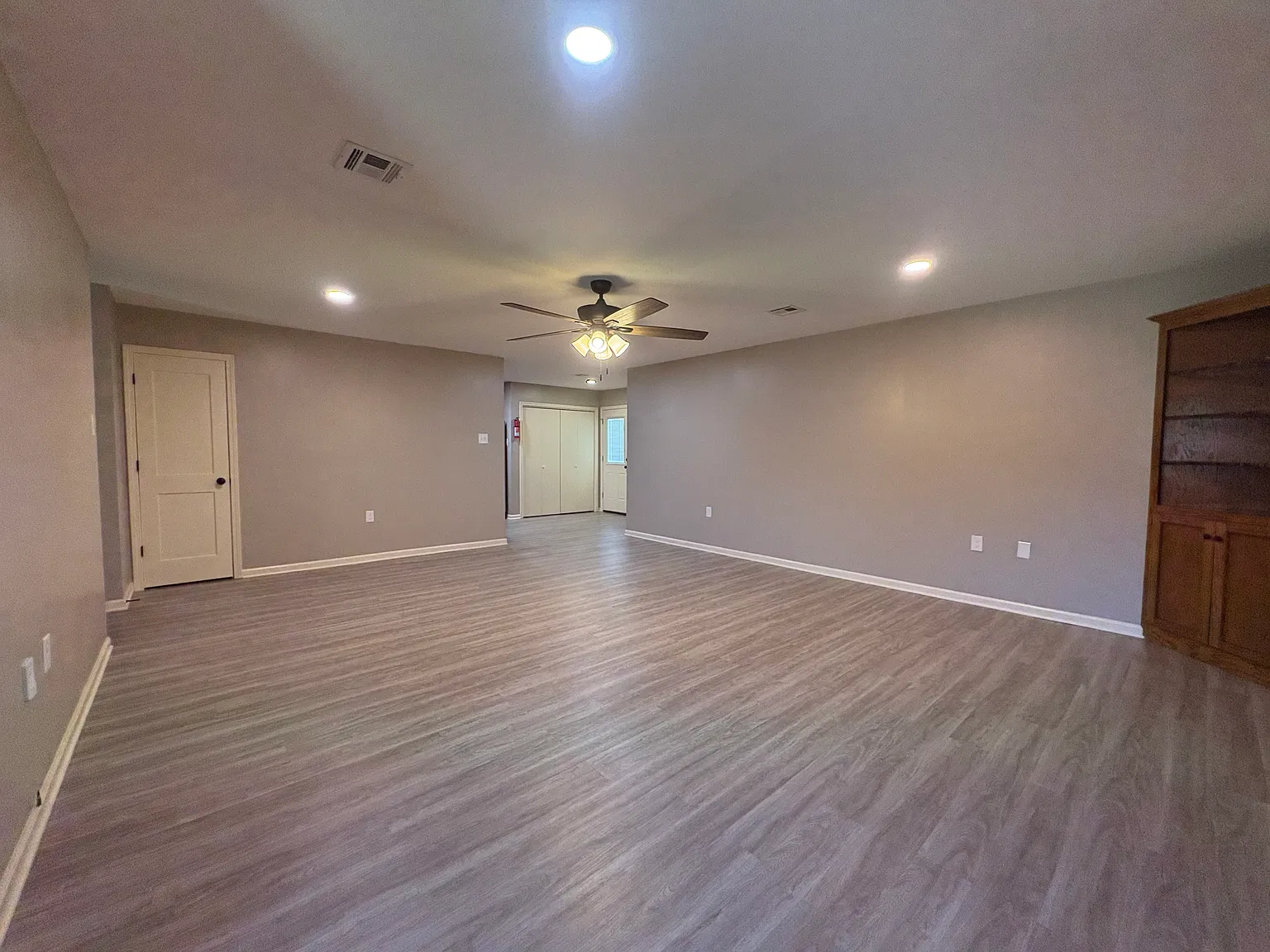 2 bed, $1,350 — Photo 4