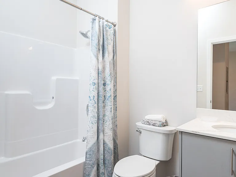 2nd bathroom