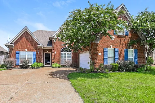 3424 Champion Hills Dr Photo 1