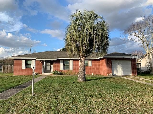 1st image of 1002 McCormick Dr