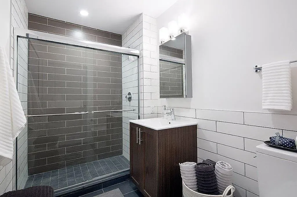 490 Myrtle Avenue — Photo 3