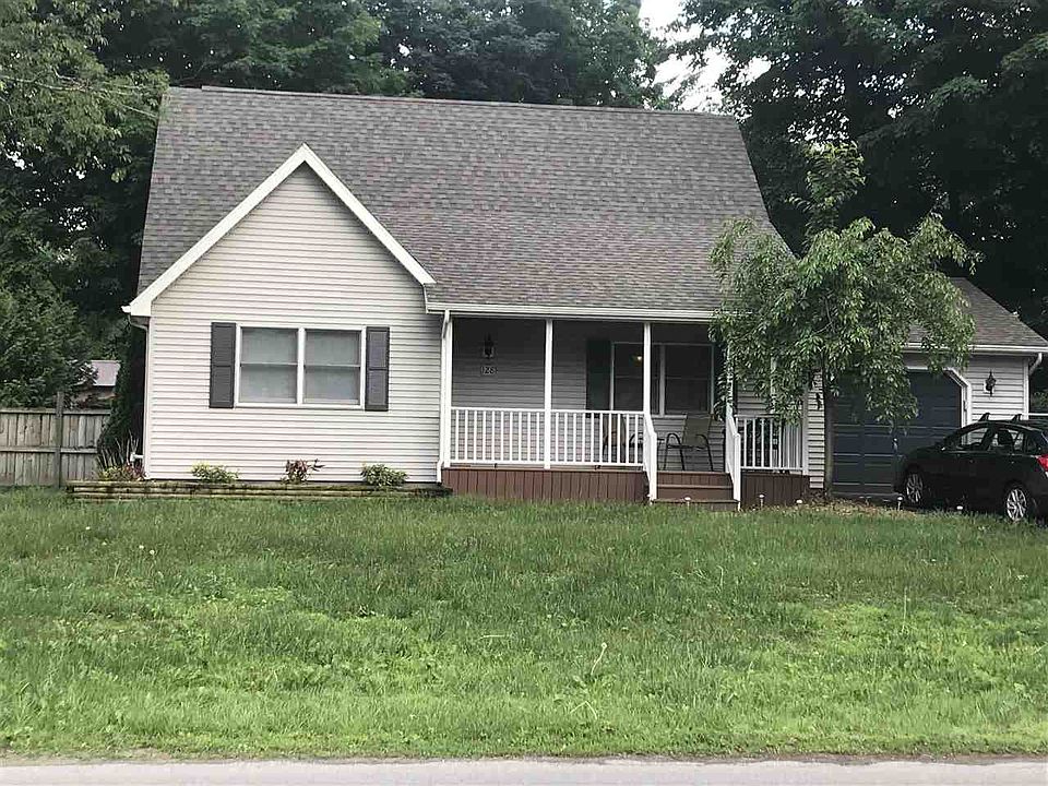 1st image of 128 Crescent St