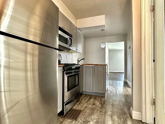 4th image of 5514 Chippewa St APT 1E