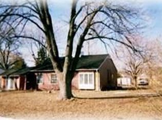 316 E Maple St, Kentland, IN 47951