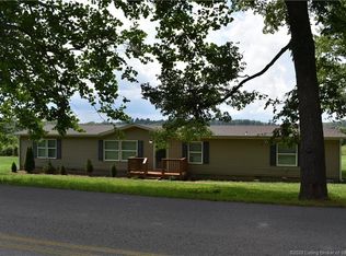 5511 Henryville Otisco Rd, Henryville, IN 47126