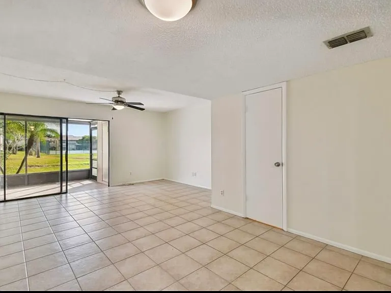 9209 Seminole Blvd #22 — Photo 18