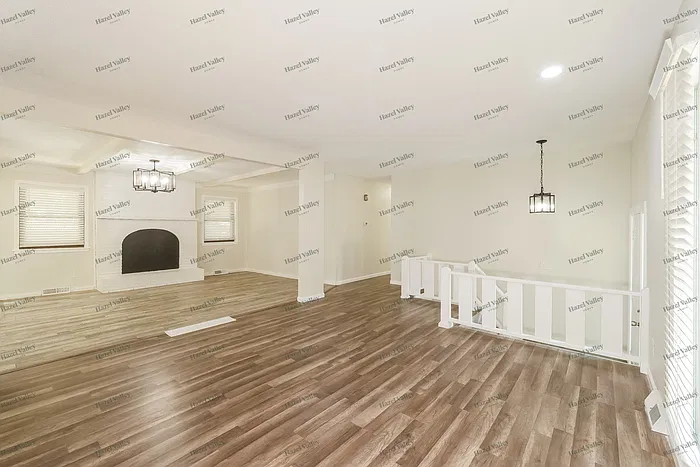 4 bed, 3.0 bath, 1580 sqft, $2,145 — Photo 4