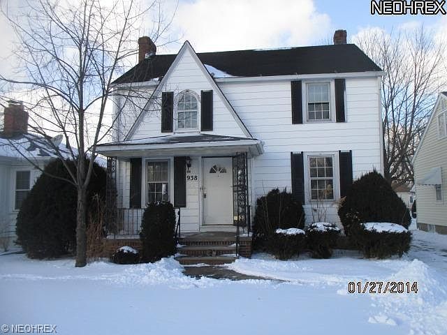 1st image of 938 W 29th St