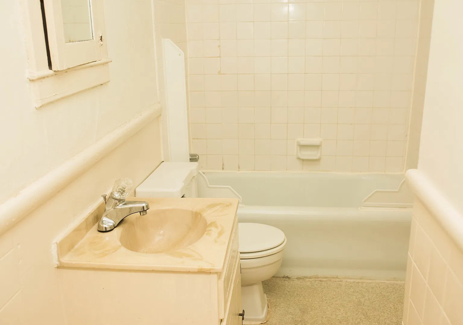 1409 Grady Ave — Photo 2