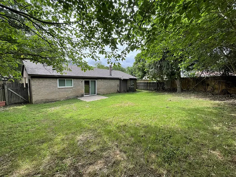 3718 French Wood Dr — Photo 12